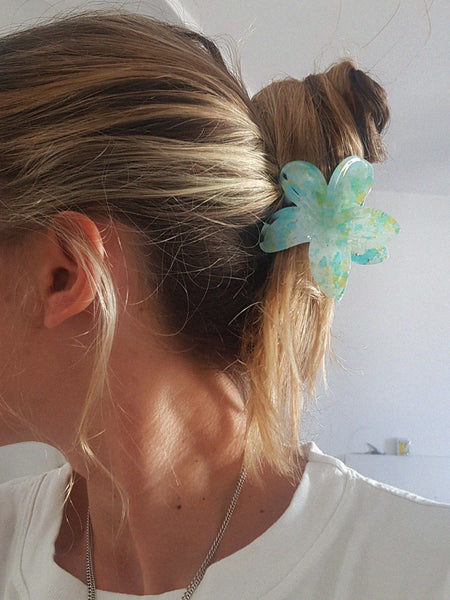 FLOWER HAIR CLIP