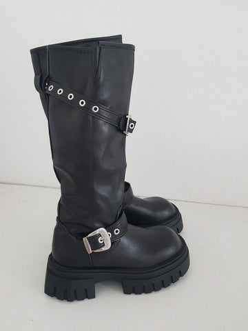 PLATFORM BOOTS