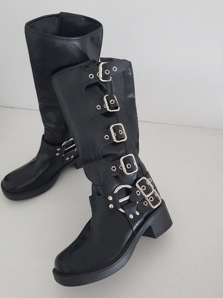 PLATFORM BOOTS