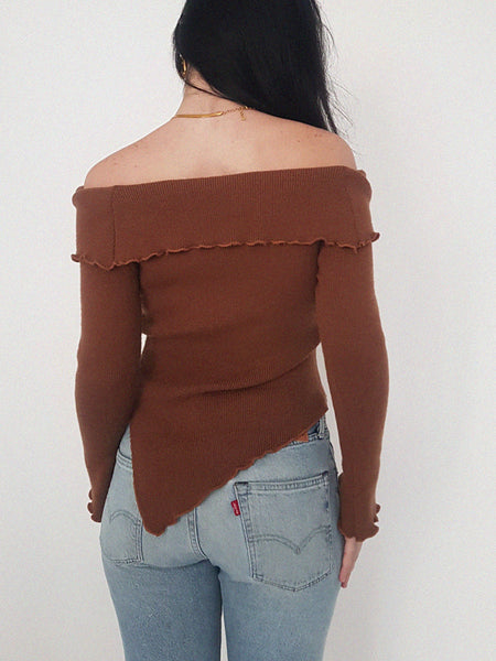 KNIT SHOULDER TOP